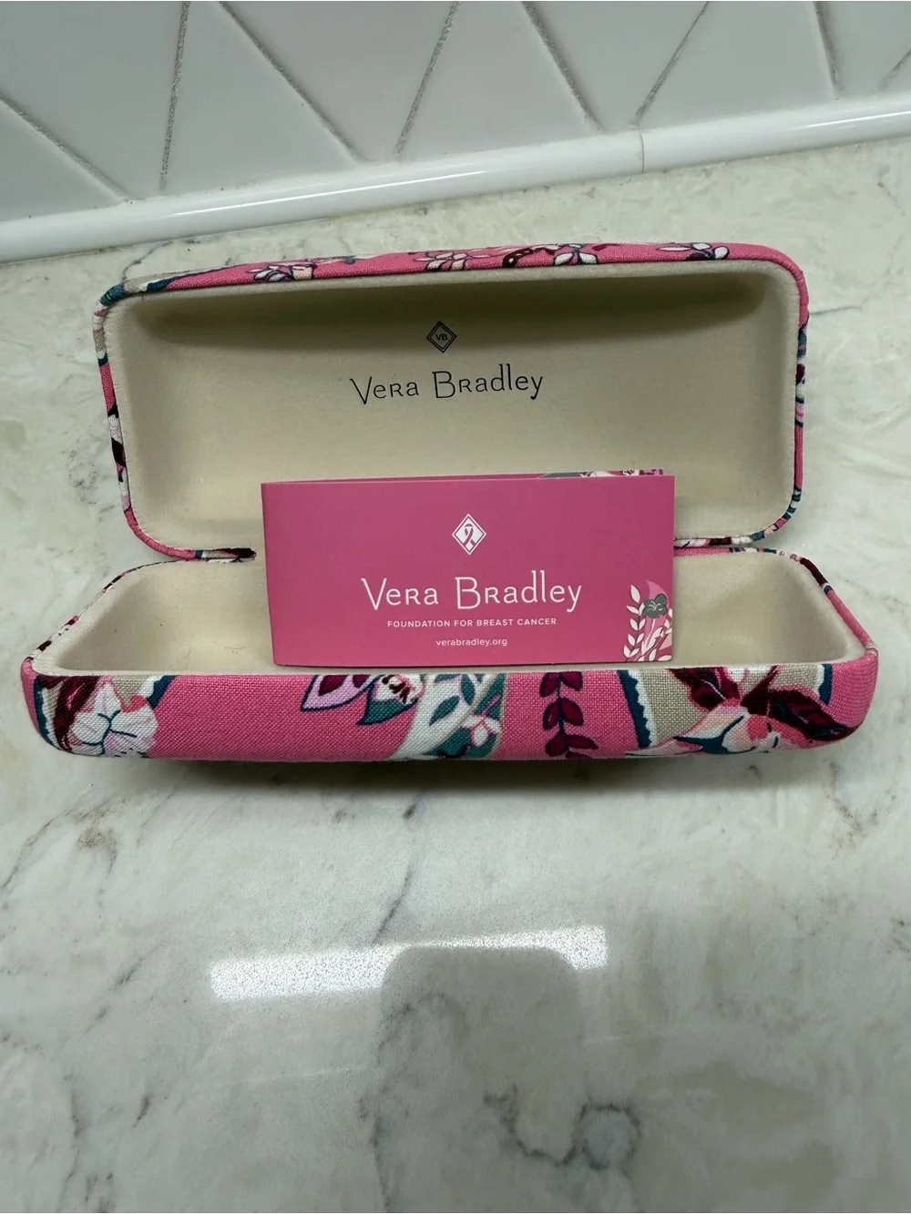 Vera Bradley Breast Cancer Awareness Hard Clam Shell Pink Floral Eyeglass Case